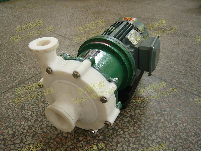 CQB氟塑料磁力泵展示1